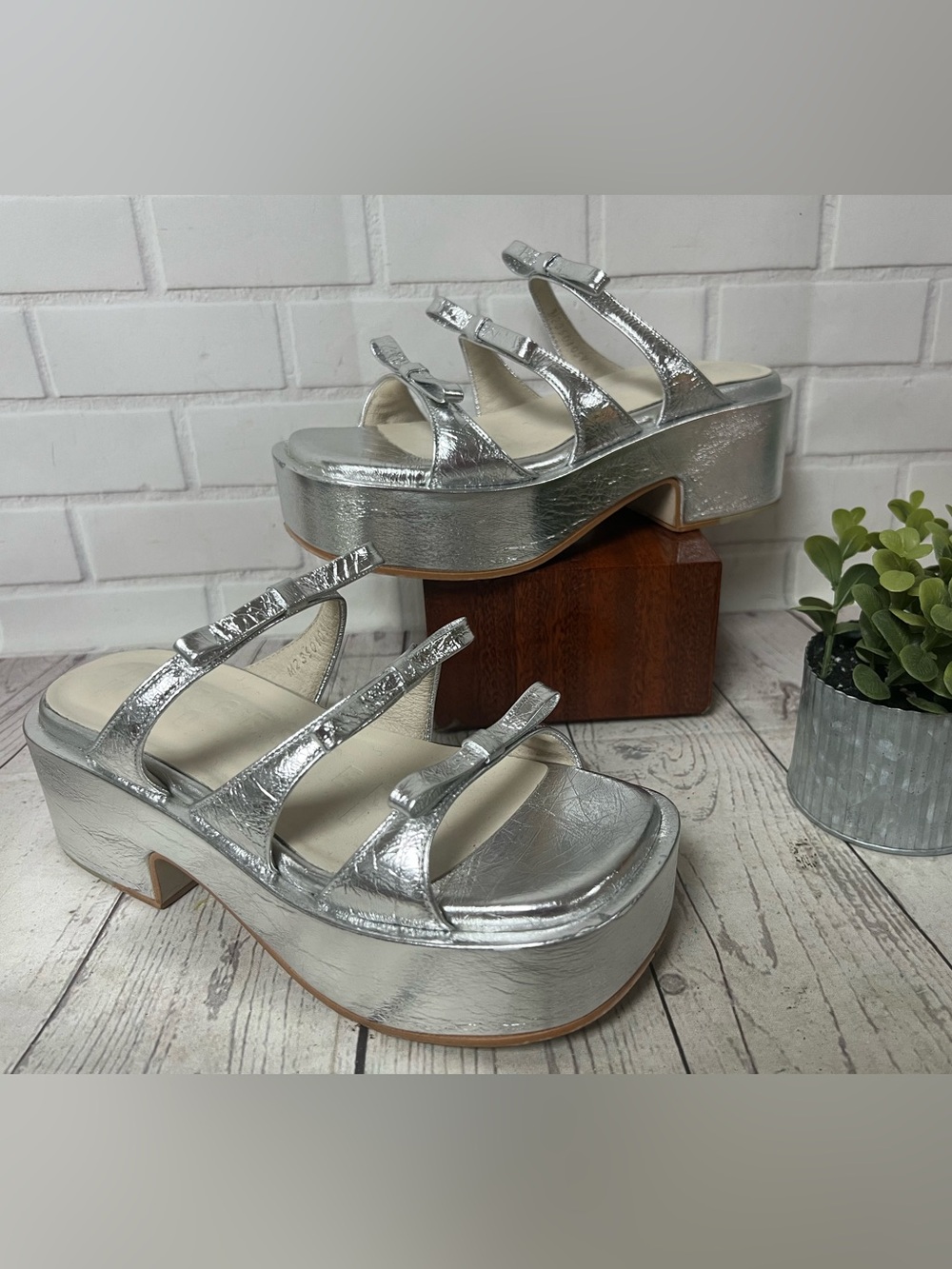 Marge Sherwood Silver Ribbon Sandals Platform Chunky Metallic Leather Sz 36 Y2K